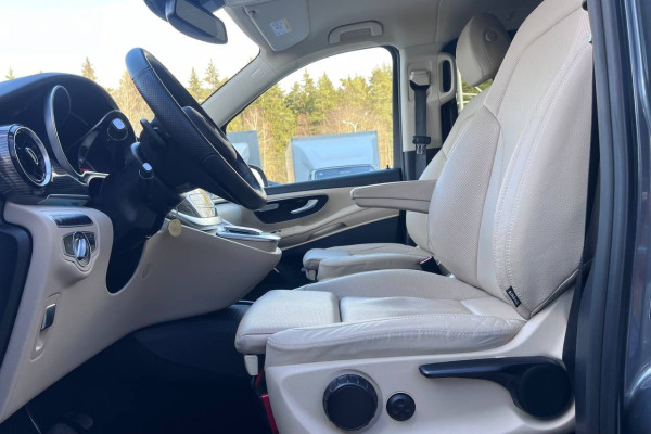 2022 Mercedes-Benz V-Класс с пробегом 30 100 км