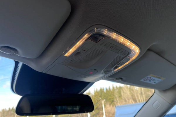 2022 Mercedes-Benz V-Класс с пробегом 30 100 км