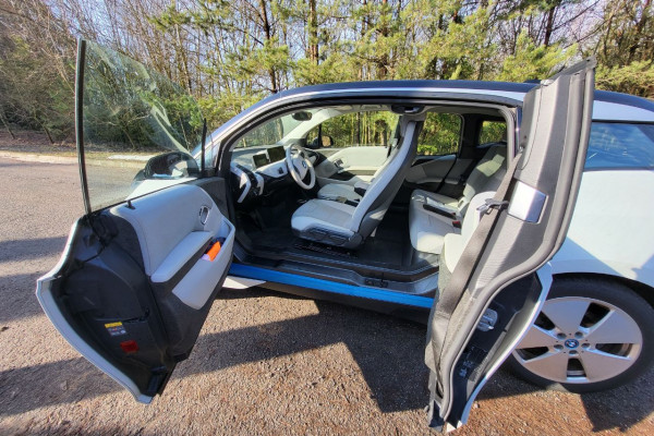 2018 BMW i3 с пробегом 51 000 км