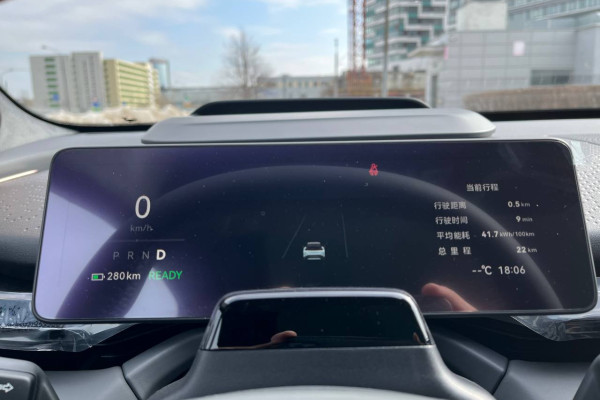 2023 Zeekr X с пробегом 20 км