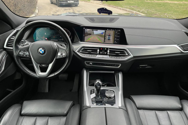 2020 BMW X6 с пробегом 98 000 км