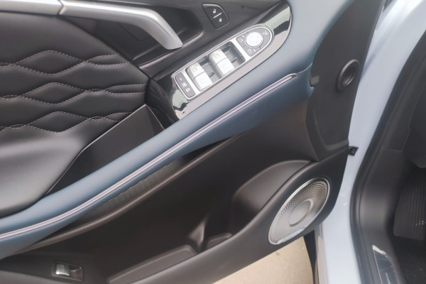 2023 Voyah Free с пробегом 20 км