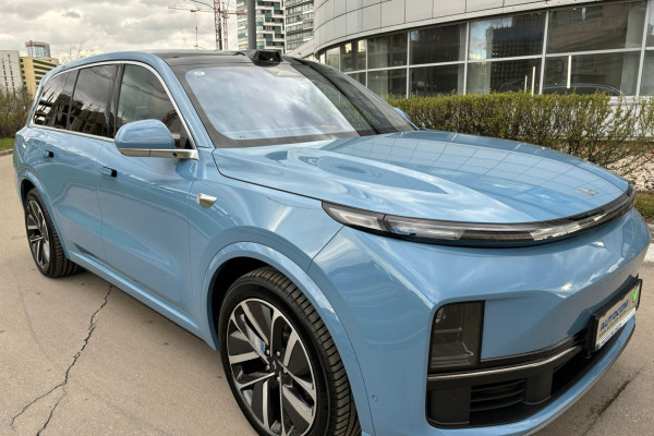 2023 Li Auto (Lixiang) L9 с пробегом 22 км