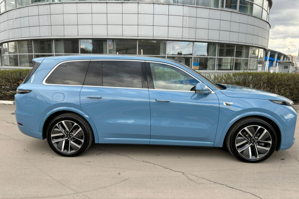 2023 Li Auto (Lixiang) L9 с пробегом 22 км