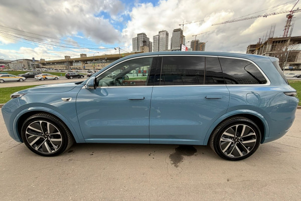 2023 Li Auto (Lixiang) L9 с пробегом 22 км