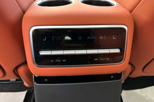 2023 Li Auto (Lixiang) L9 с пробегом 22 км