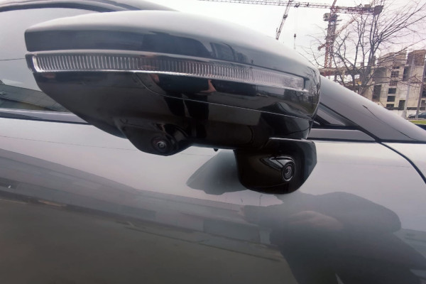 2023 Zeekr 001 с пробегом 20 км