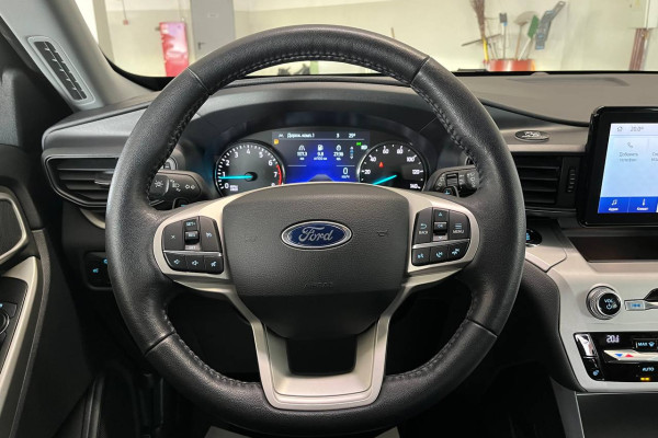 2020 Ford Explorer с пробегом 62 000 км