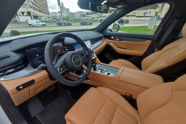 2023 Lynk & Co 09 с пробегом 20 км