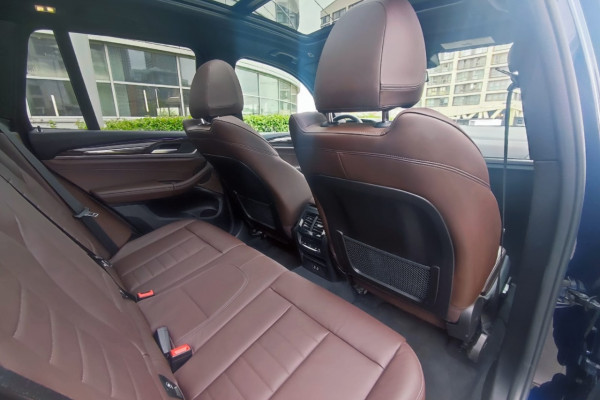 2022 BMW X3 с пробегом 10 200 км