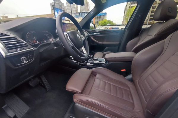 2022 BMW X3 с пробегом 10 200 км