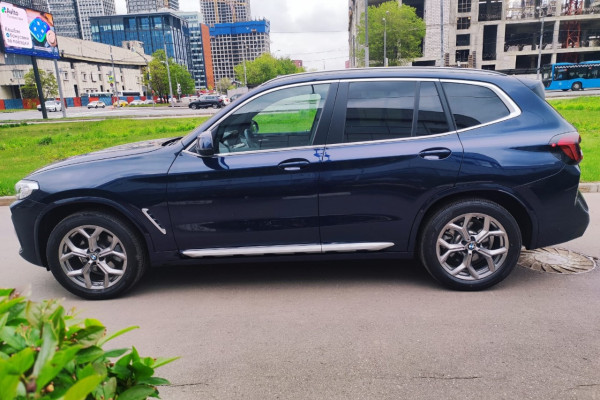 2022 BMW X3 с пробегом 10 200 км