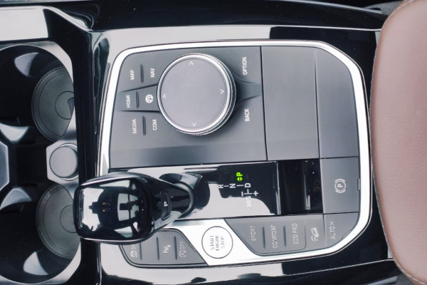 2022 BMW X3 с пробегом 10 200 км