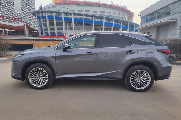 2019 Lexus RX с пробегом 28 500 км