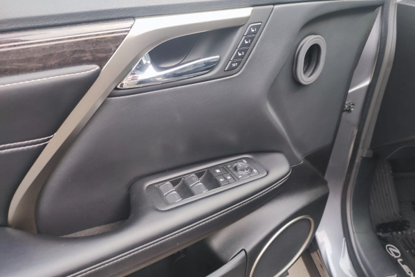 2019 Lexus RX с пробегом 28 500 км