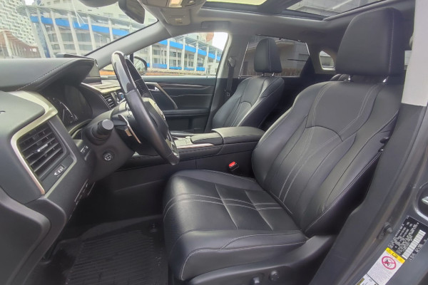 2019 Lexus RX с пробегом 28 500 км