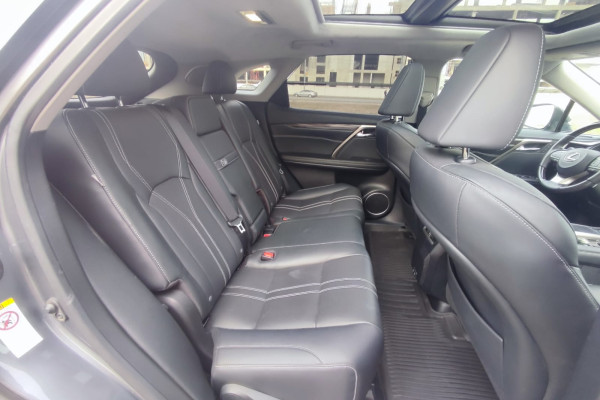 2019 Lexus RX с пробегом 28 500 км
