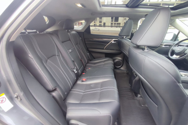 2019 Lexus RX с пробегом 28 500 км