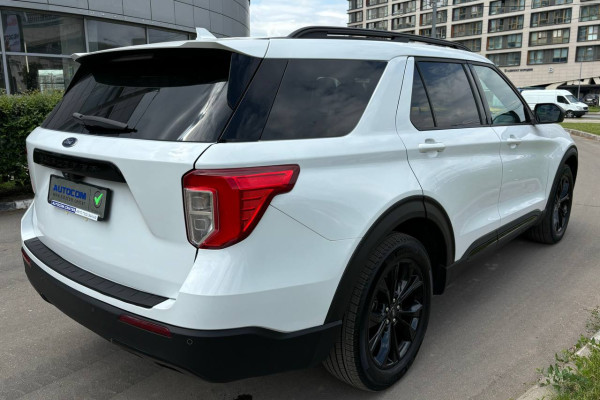 2020 Ford Explorer с пробегом 37 800 км