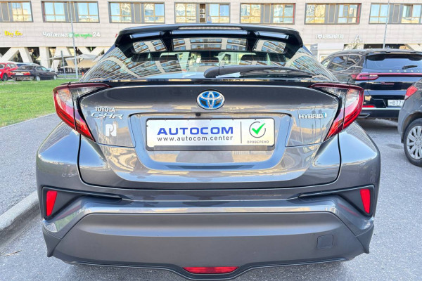 2021 Toyota C-HR с пробегом 44 000 км