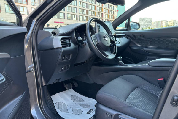2021 Toyota C-HR с пробегом 44 000 км