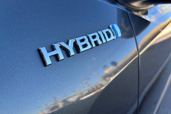 2021 Toyota C-HR с пробегом 44 000 км