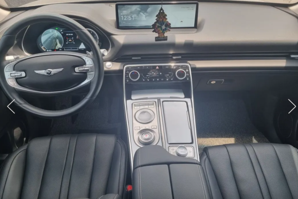 2021 Genesis GV80 с пробегом 46 900 км