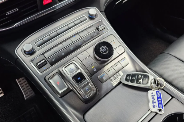 2020 Hyundai Santa Fe с пробегом 63 264 км