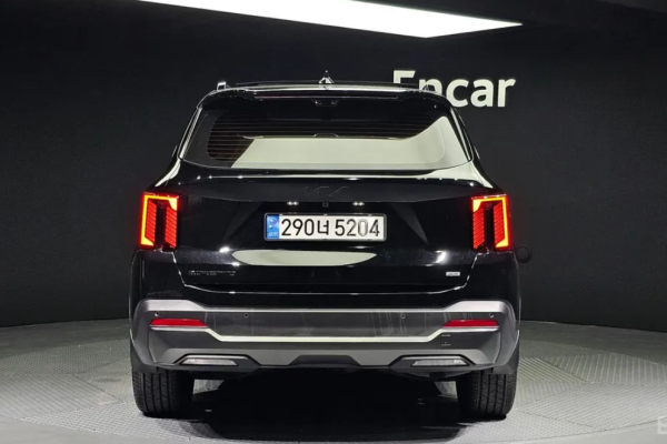 2023 Kia Sorento с пробегом 6 035 км