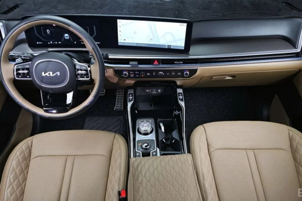 2023 Kia Sorento с пробегом 6 035 км