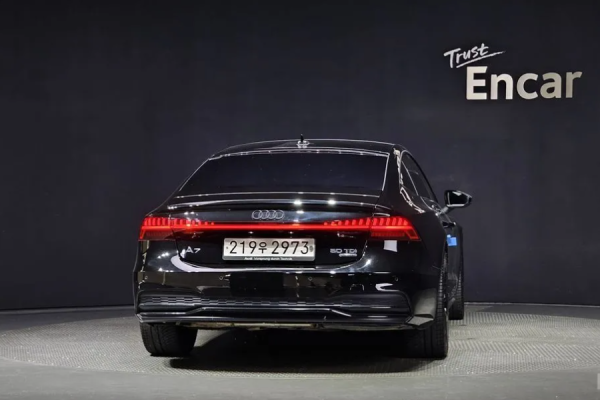 2020 Audi A7 с пробегом 40 733 км