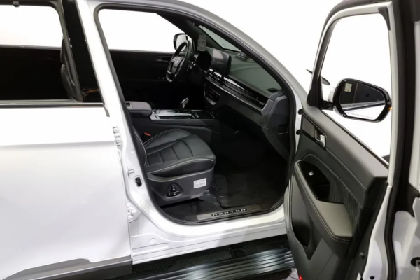 2023 SsangYong Rexton с пробегом 7 807 км