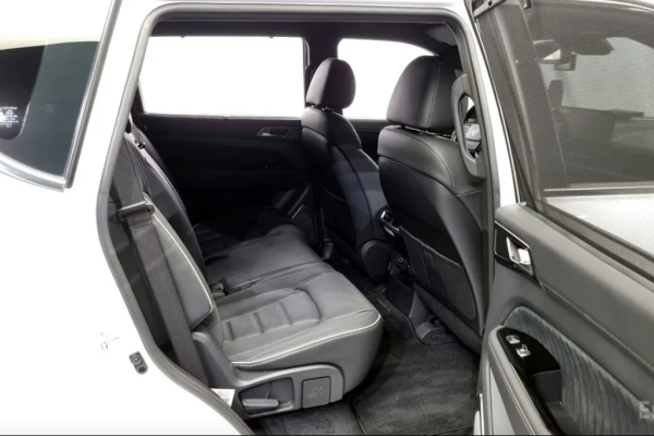 2023 SsangYong Rexton с пробегом 7 807 км