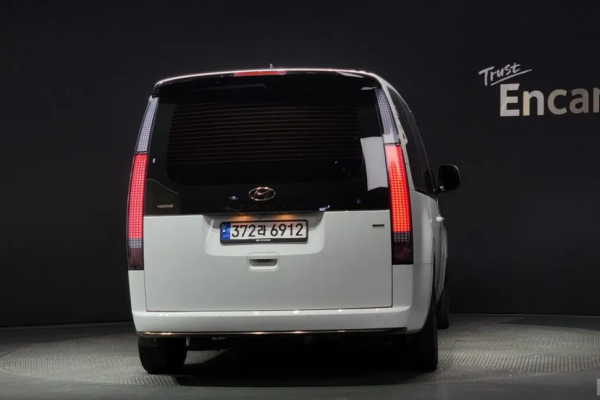 2023 Hyundai Staria с пробегом 22 344 км