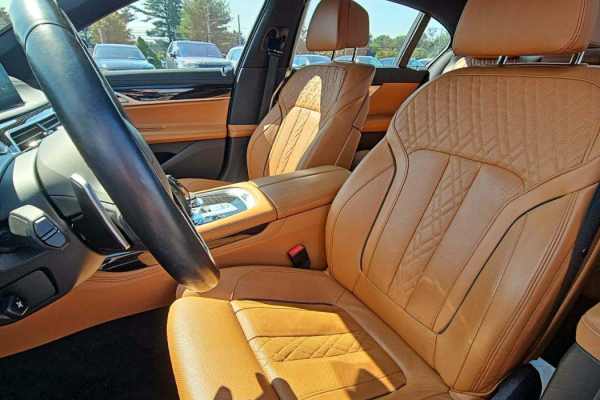 2021 BMW 7 серии с пробегом 23 028 км