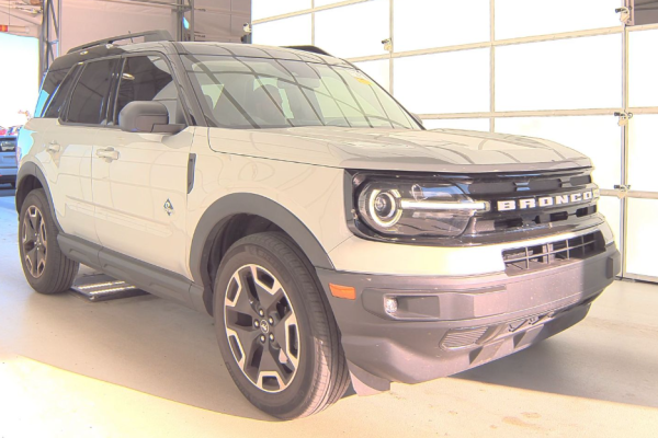 2021 Ford Bronco с пробегом 32 097 км