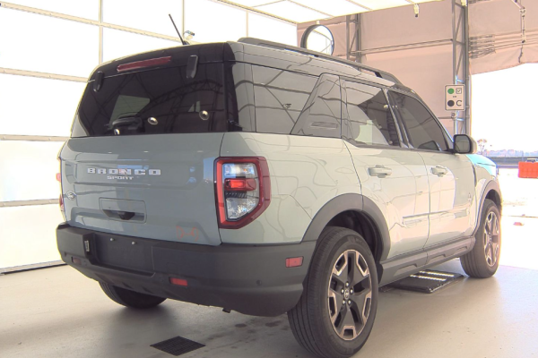 2021 Ford Bronco с пробегом 32 097 км