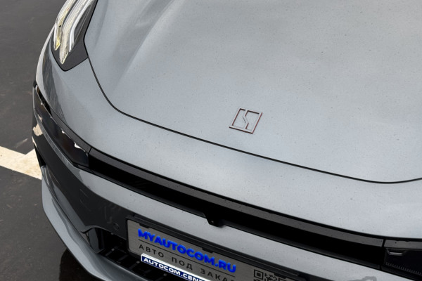 2023 Zeekr 001 с пробегом 20 км