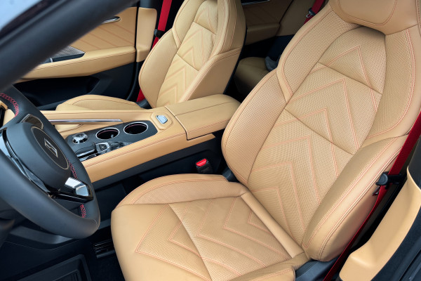 2023 Zeekr 001 с пробегом 20 км