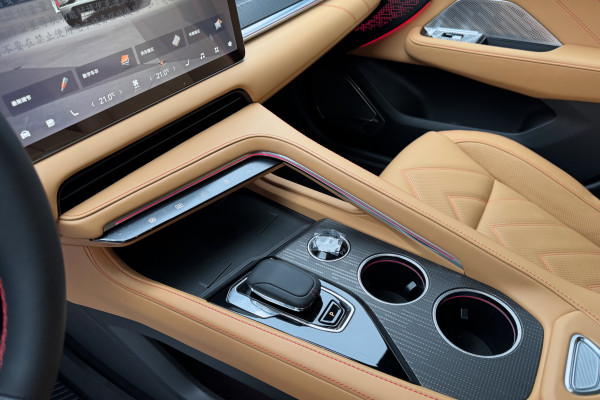 2023 Zeekr 001 с пробегом 20 км