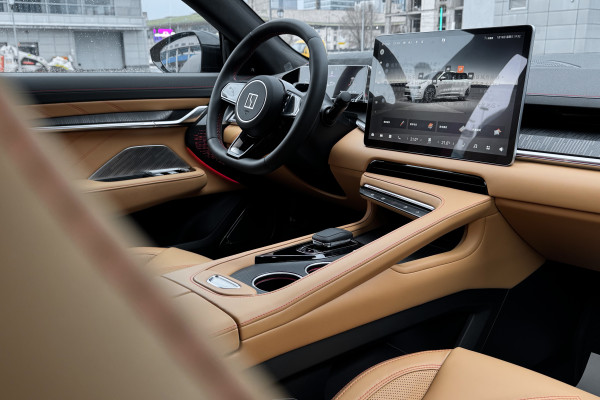 2023 Zeekr 001 с пробегом 20 км