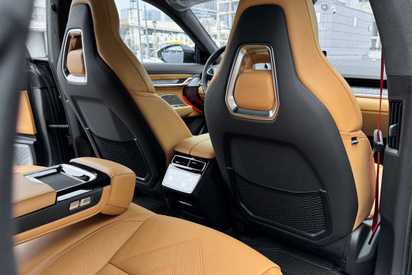 2023 Zeekr 001 с пробегом 20 км