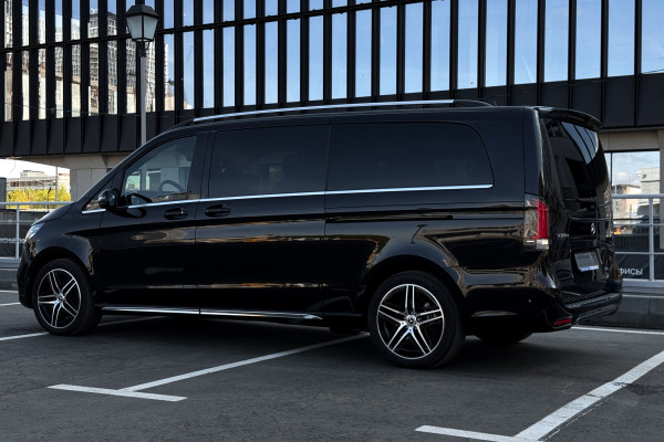 2024 Mercedes-Benz V-Класс с пробегом 10 км