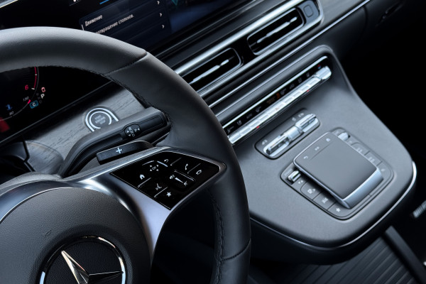 2024 Mercedes-Benz V-Класс с пробегом 10 км