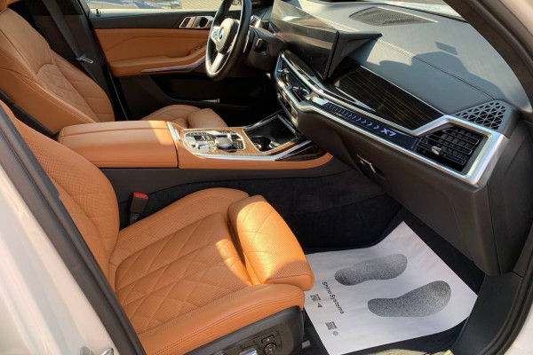 2023 BMW X7 с пробегом 31 000 км