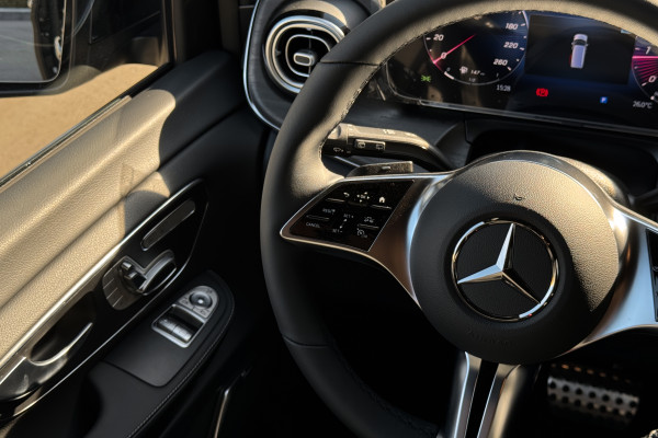 2025 Mercedes-Benz V-Класс с пробегом 20 км
