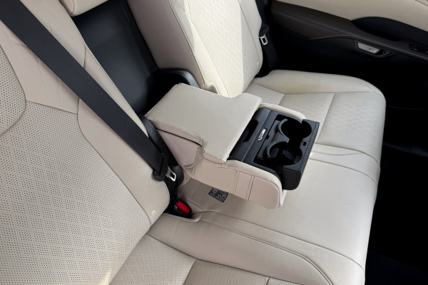 2023 Lexus RX с пробегом 40 088 км