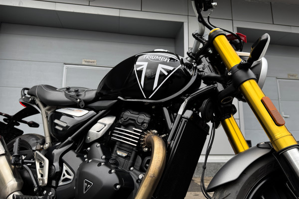 2025 Triumph Speed с пробегом 4 730 км