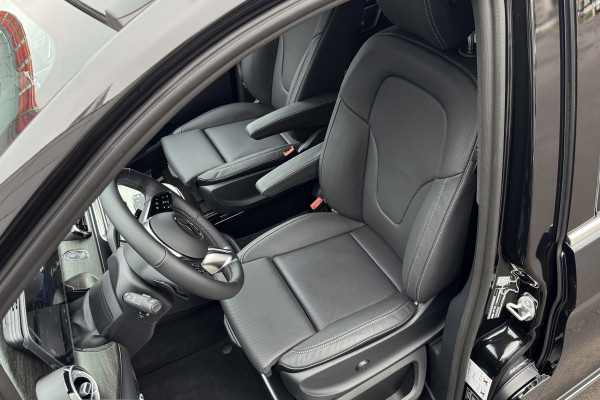 2025 Mercedes-Benz V-Класс с пробегом 25 км