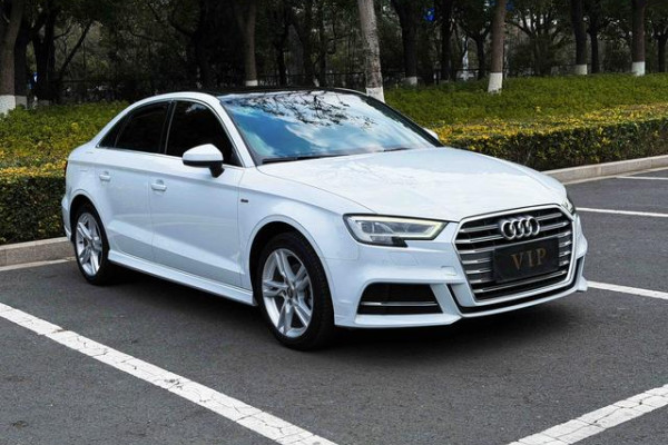 2021 Audi A3 с пробегом 57 000 км